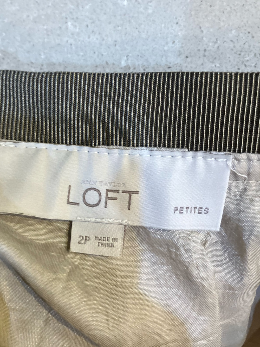 Ann Taylor Loft pencil mini skirt watercolor design - Picture 2 of 5